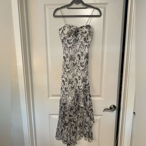 White House Black Market Dresses & Skirts - White House Black Market Y2K Silk Slip Dress Asymmetrical Black White Sz 0 EUC